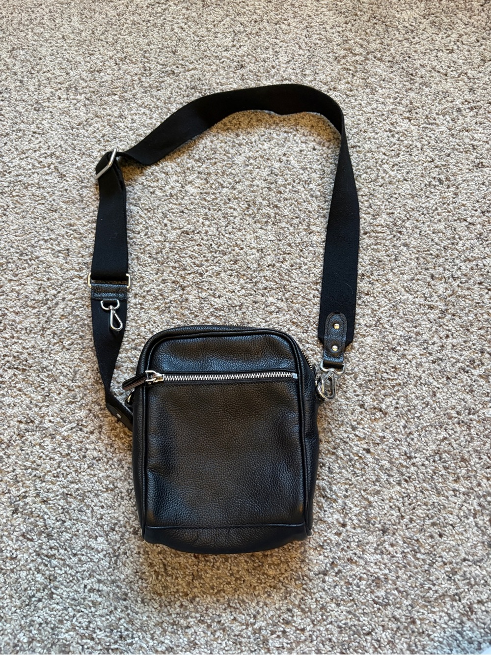 Roots Essential Crossbody